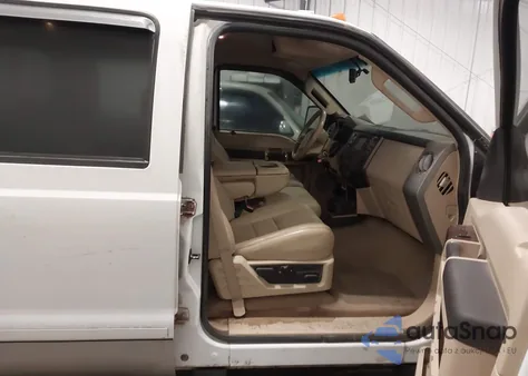 2008 Ford F-250 Fx4/Harley-Davidson/King Ranch/Lariat/Xl/Xlt z USA, uszkodzony, nr VIN 1FTSW21R18ED70761